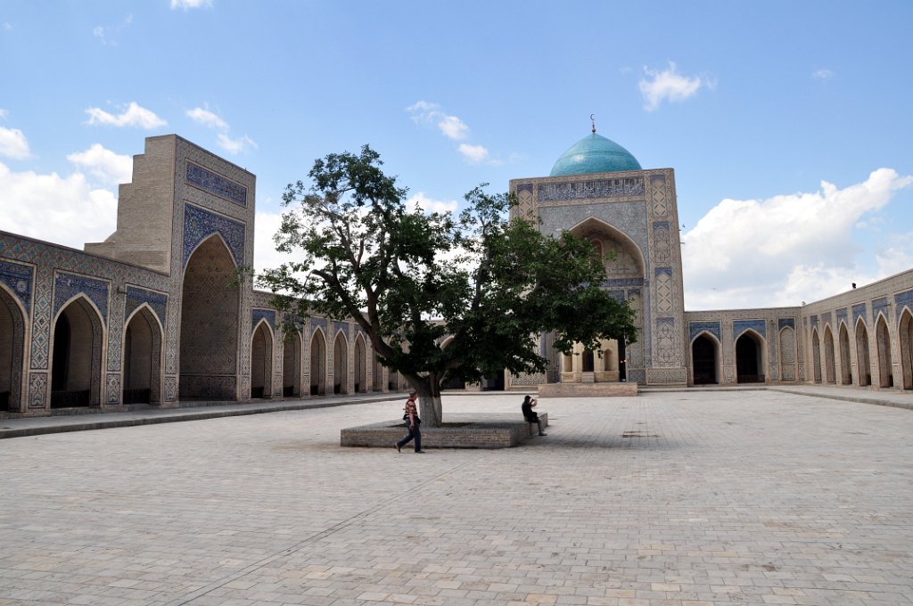 19 Bukhara - Madrasa Abdul Aziz Khan.JPG